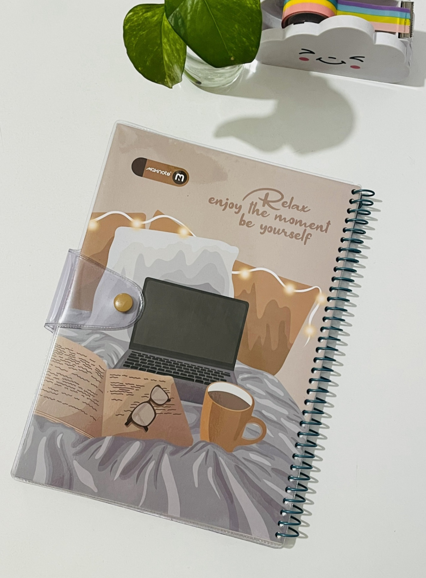 دفتر۸۰برگ جلدطلقی، دکمه دار و حاشیه دار