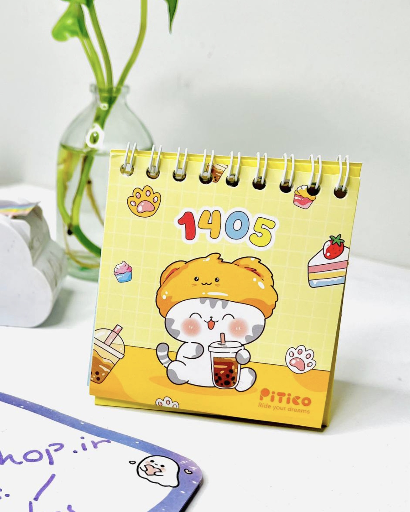 مینی تقویم رومیزی سال ۱۴۰۵ پیتیکو