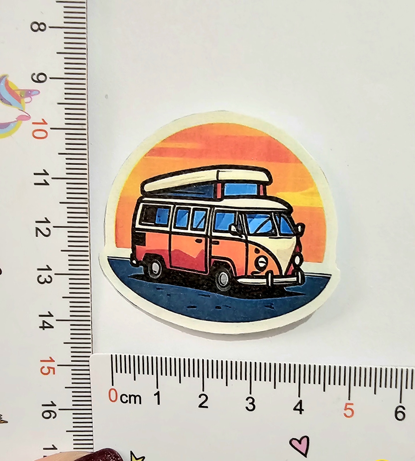 استیکر ضدآب طرح ماشین سفر از مجموعه گردشگری