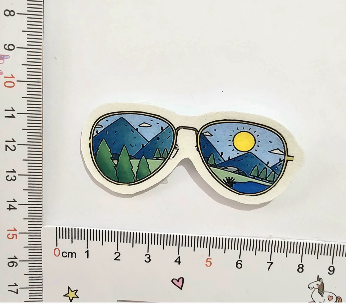 استیکر ضدآب طرح عینک آفتابی از مجموعه گردشگری